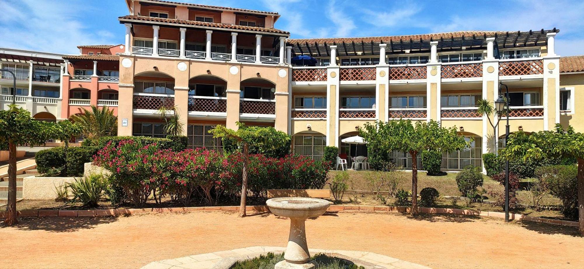 Cap Esterel T2 1ch 4-5p Rez-de-Jardin Vue Mer, Piscine, Parking et Ménage inclus, WIFI gratuit Saint-Raphaël Exterior foto